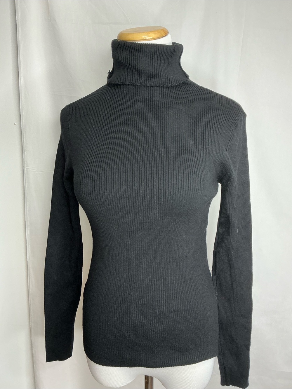 2258 - SHEIN Black Ribbed Turtleneck Sweater